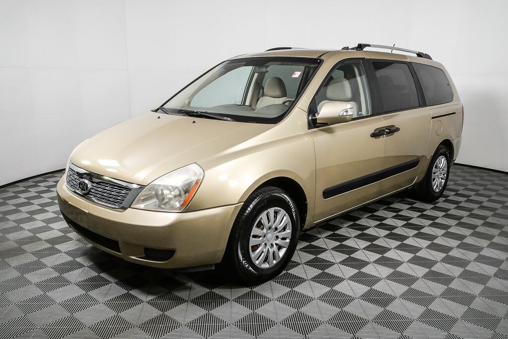 Used 2011 Kia Sedona LX Minivan/Van