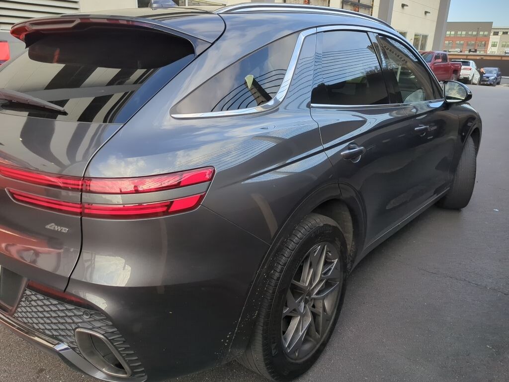 Used 2023 Genesis GV70 2.5T w/Signature Package SUV