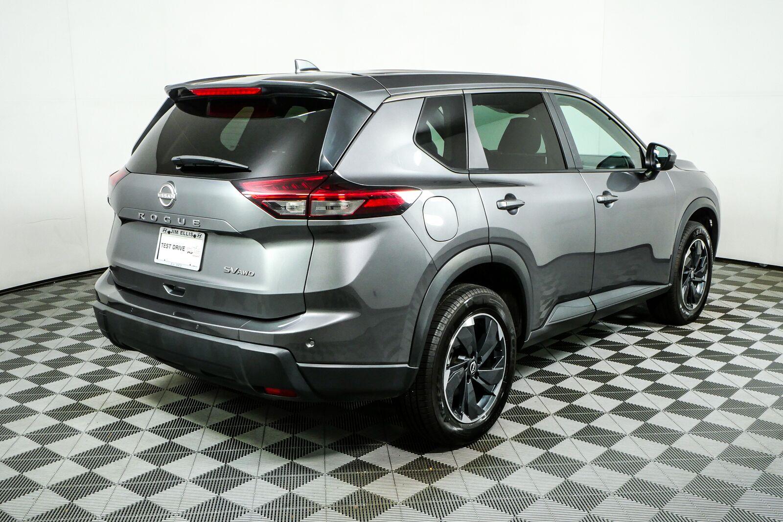 Used 2024 Nissan Rogue SV SUV