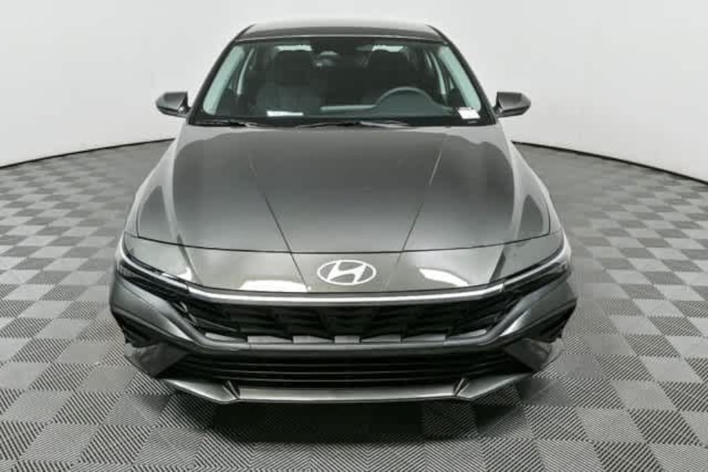 New 2026 Hyundai Elantra SE Sedan