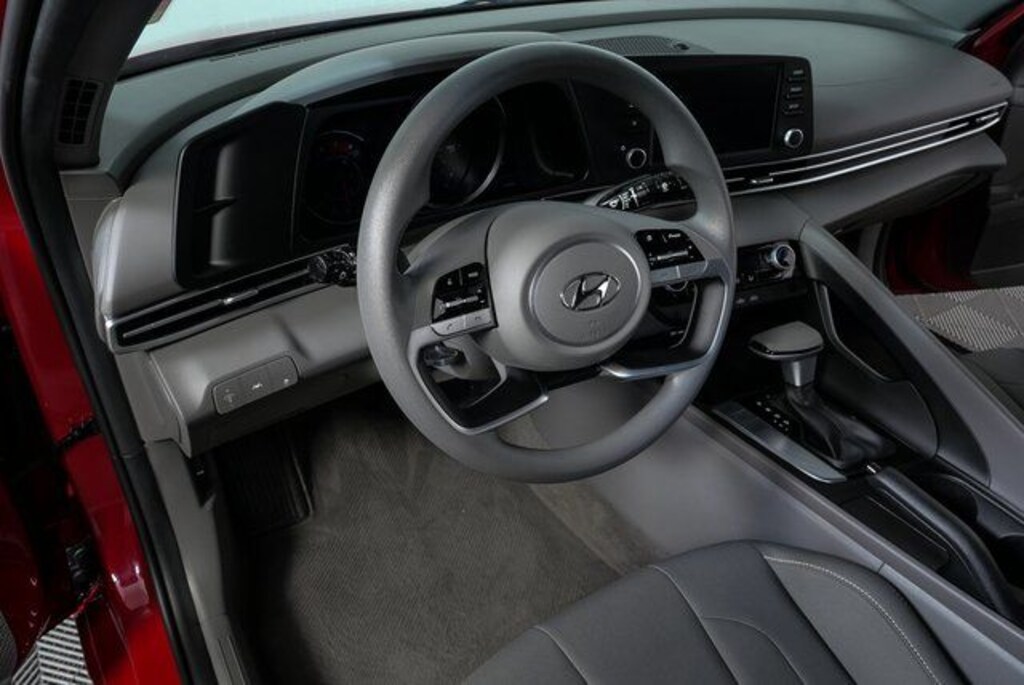 Used 2023 Hyundai Elantra SEL Sedan