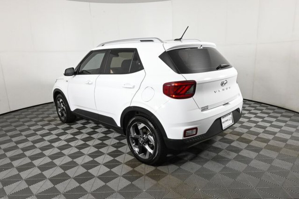 New 2025 Hyundai Venue SEL SUV