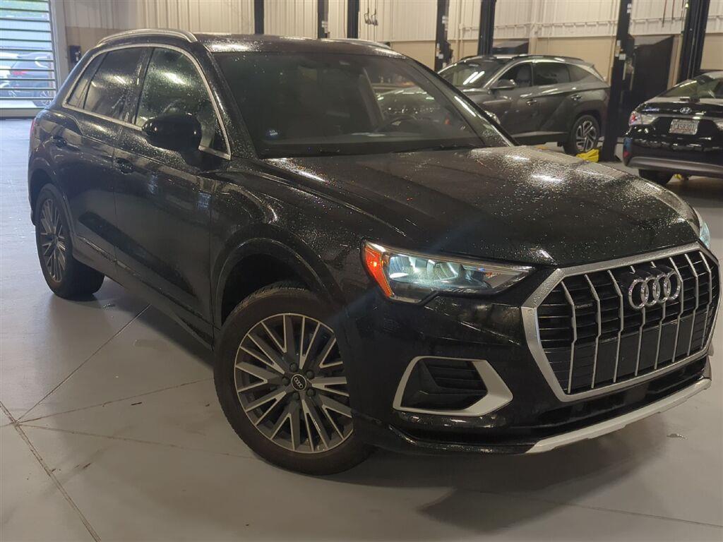 2022 Audi Q3