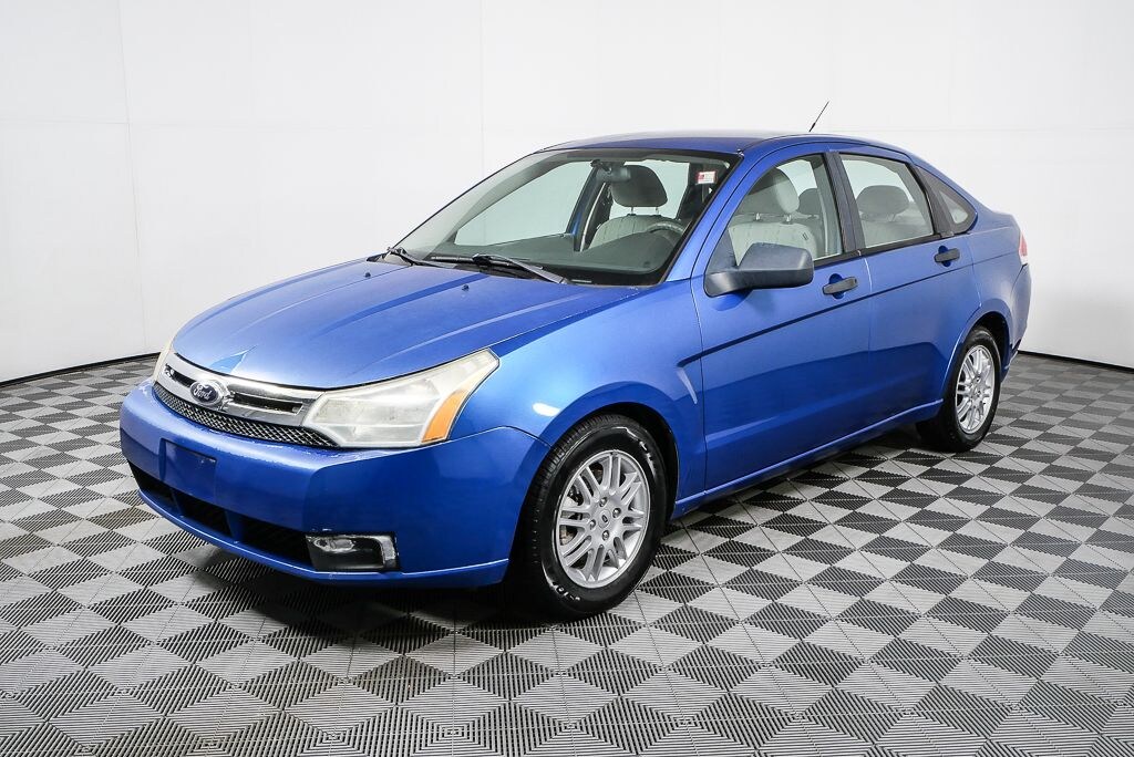 Used 2011 Ford Focus SE Sedan