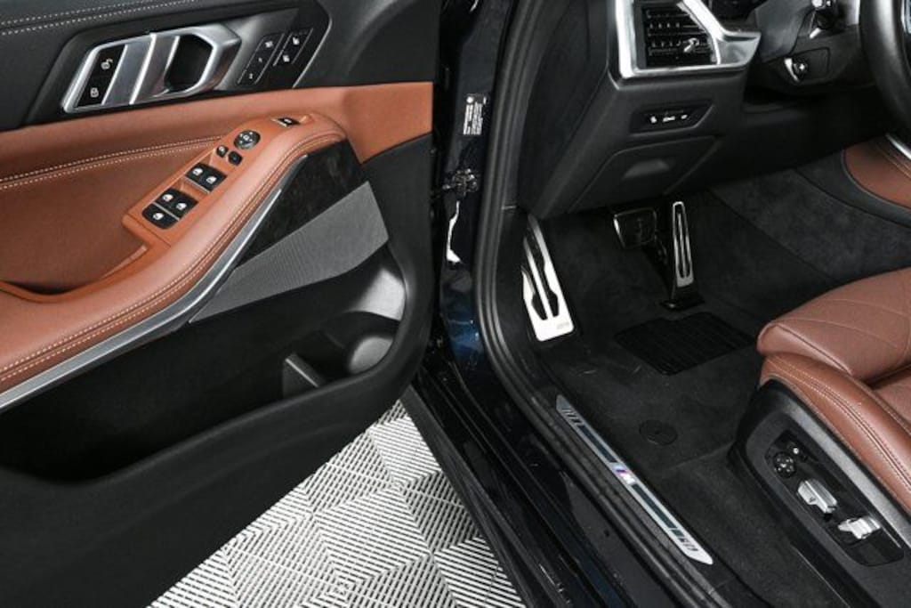 Used 2024 BMW X5 xDrive40i w/M Sport Package SUV