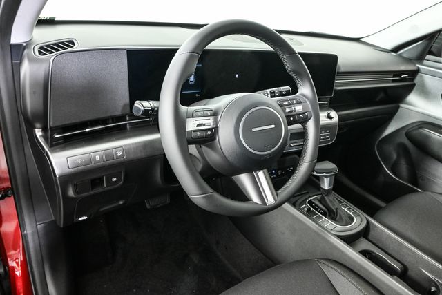 2026 Hyundai Kona SEL photo 4