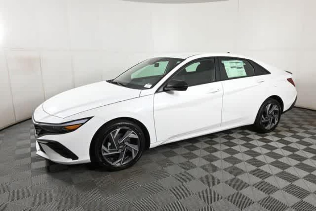 New 2026 Hyundai Elantra SEL Sport Sedan