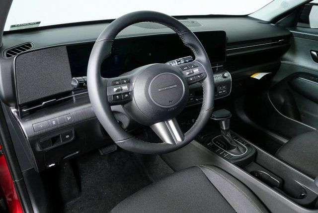 2026 Hyundai Kona SEL photo 4