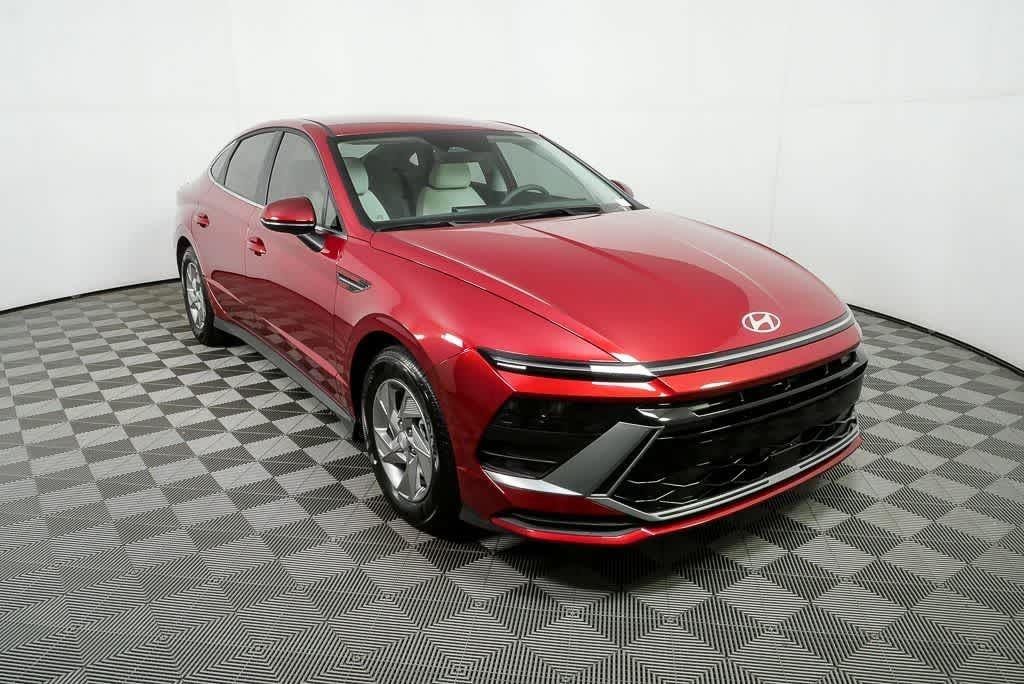 New 2026 Hyundai Sonata SE Sedan