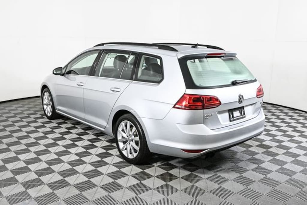 Used 2016 Volkswagen Golf Sportwagen SE Wagon