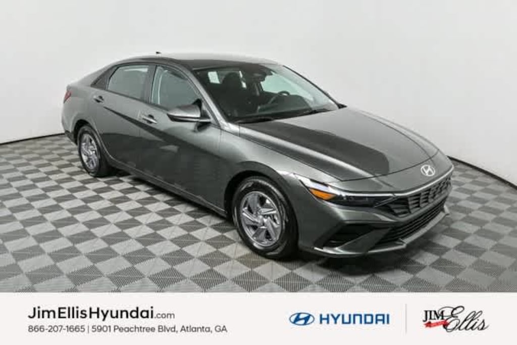 New 2026 Hyundai Elantra SE Sedan