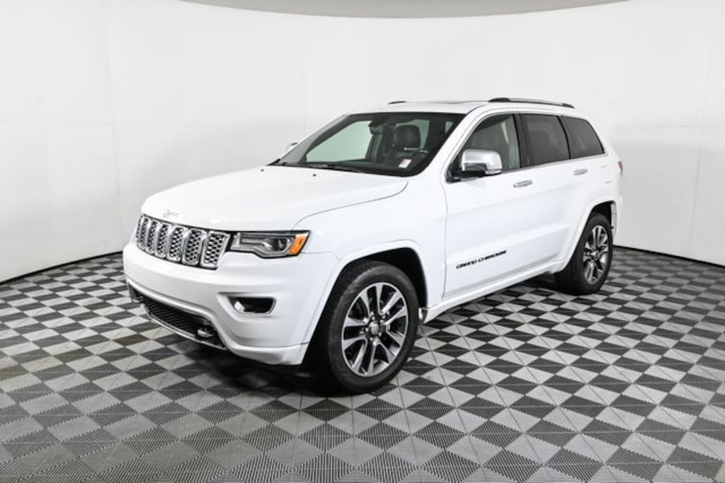 Used 2017 Jeep Grand Cherokee Overland SUV