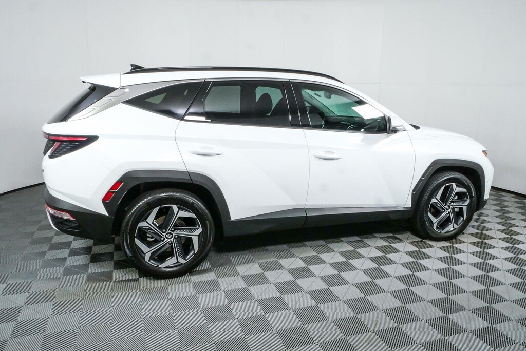 Used 2024 Hyundai Tucson Hybrid Limited SUV
