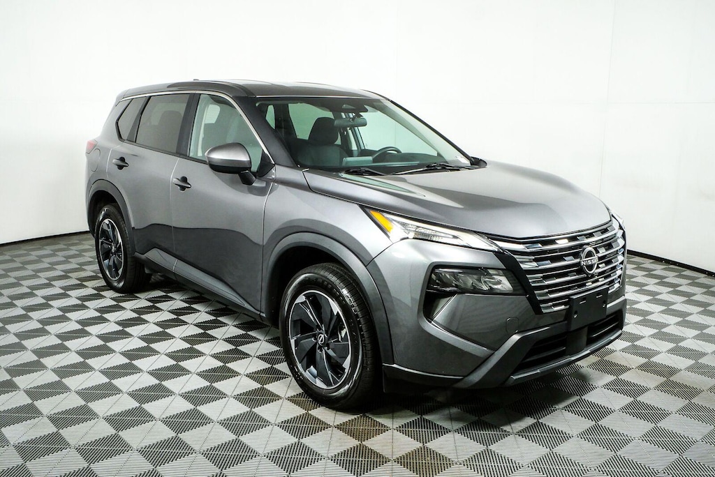 Used 2024 Nissan Rogue SV SUV