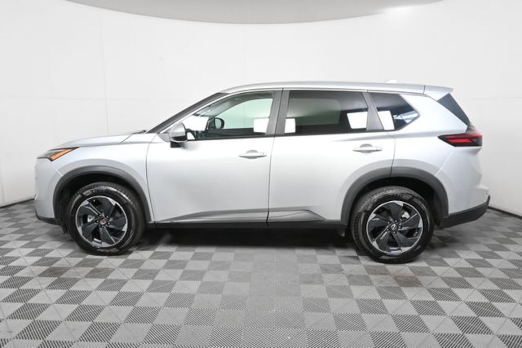 Used 2025 Nissan Rogue SV SUV