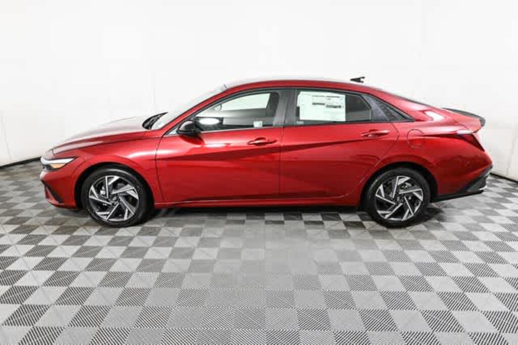New 2026 Hyundai Elantra SEL Sport IVT