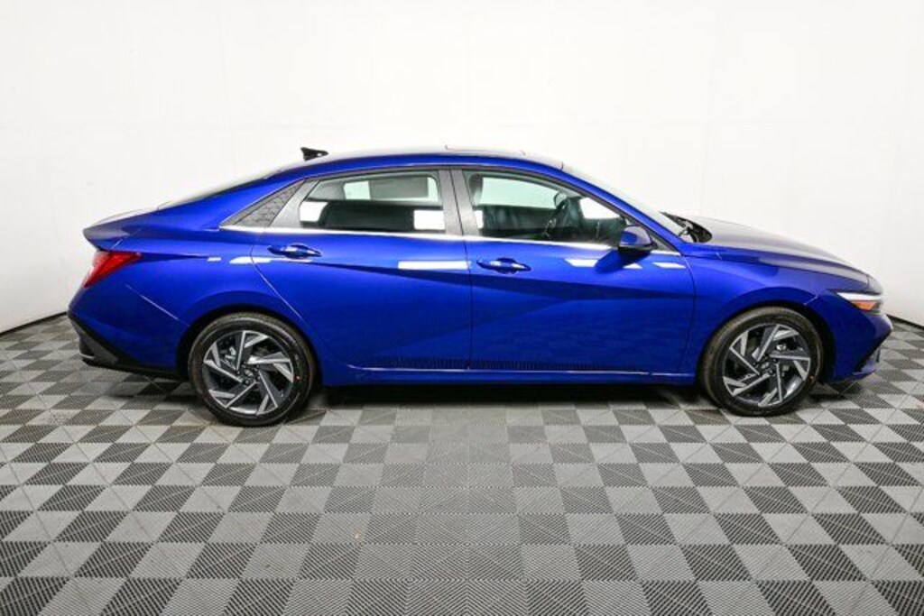 New 2026 Hyundai Elantra Limited Sedan