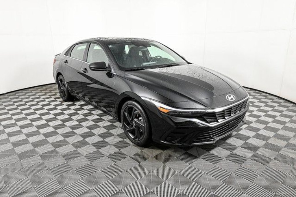New 2026 Hyundai Elantra SEL Sedan