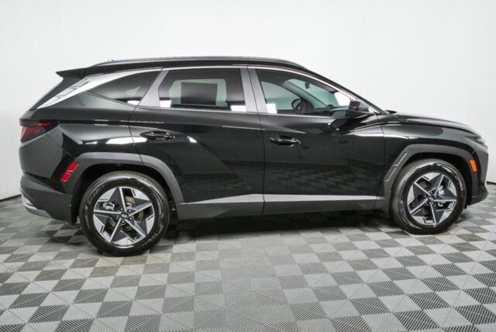 New 2026 Hyundai Tucson Hybrid SEL SUV