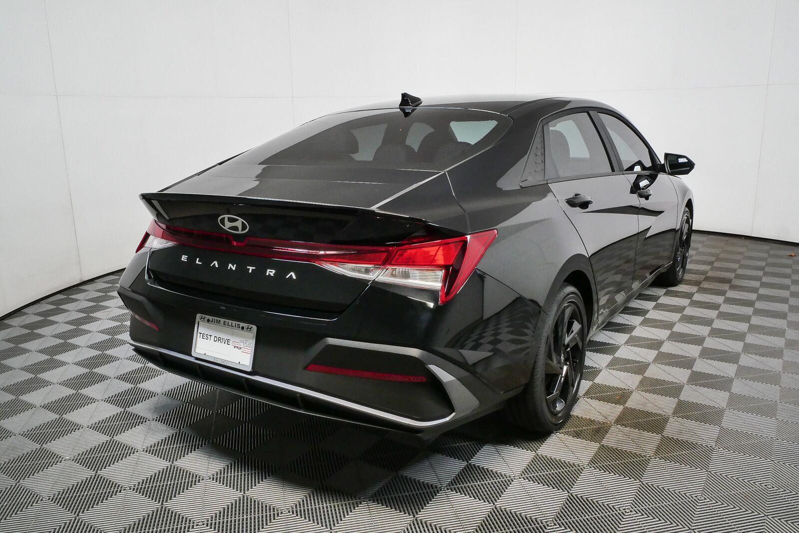 New 2026 Hyundai Elantra SEL Sport Plus Sedan