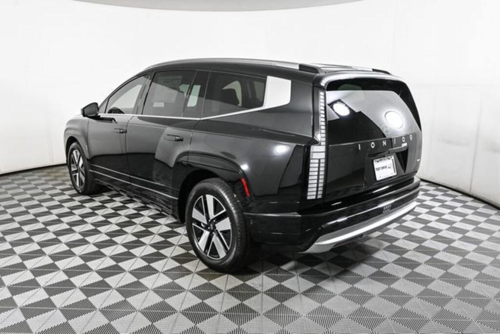 New 2026 Hyundai IONIQ 9 SEL SUV