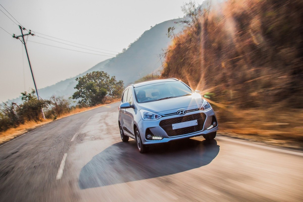 2_hyundai-car-2359570_1920_95_1_x800.jpg