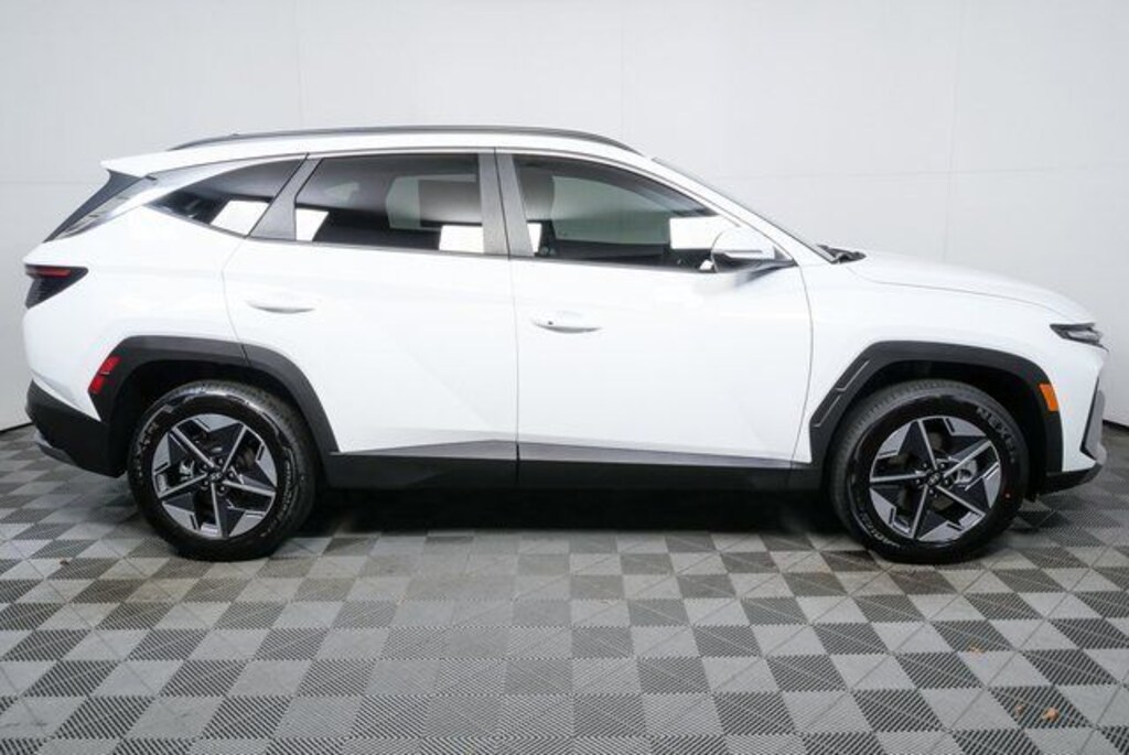New 2026 Hyundai Tucson Hybrid SEL Convenience SUV
