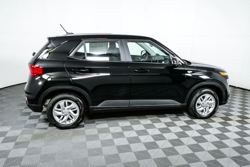 New 2026 Hyundai Venue SE SUV