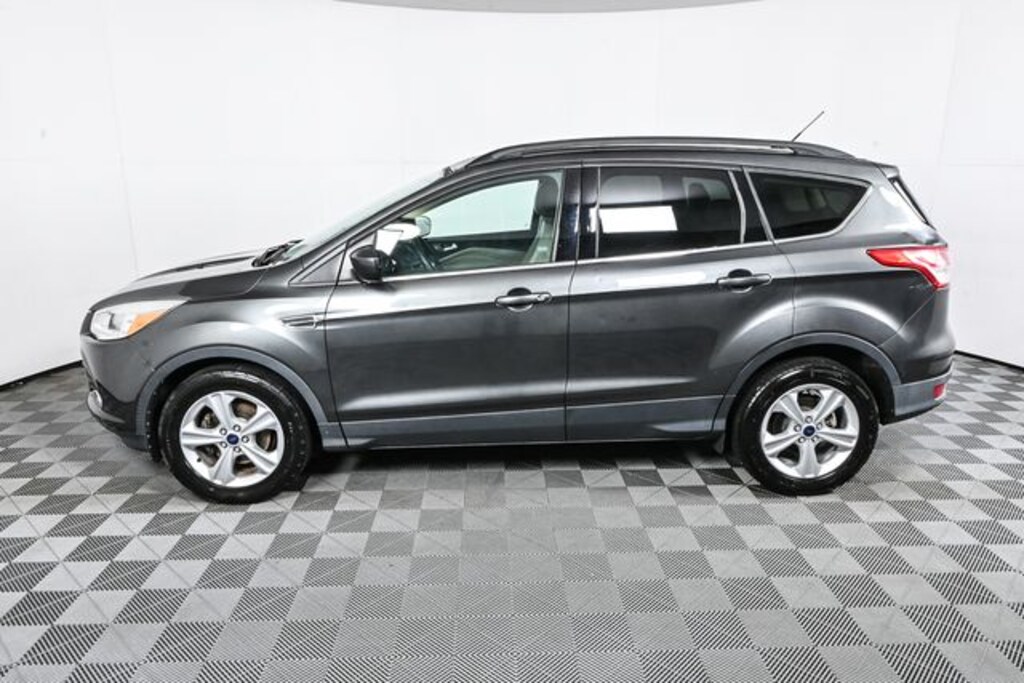 Used 2016 Ford Escape SE w/Convenience Package SUV