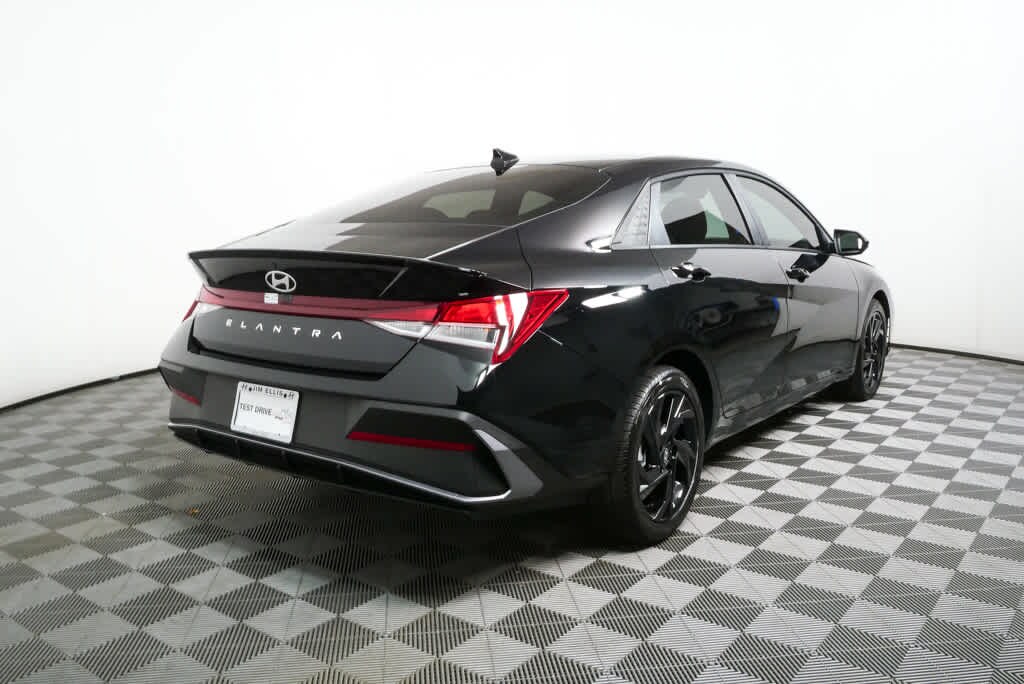 New 2026 Hyundai Elantra SEL Sport Sedan