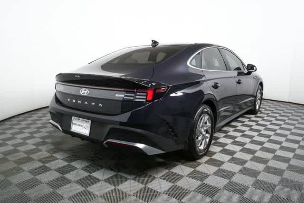 New 2026 Hyundai Sonata SE FWD