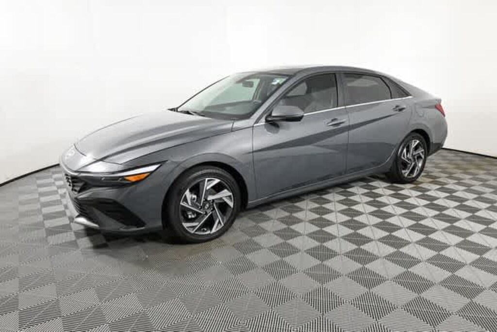 New 2025 Hyundai Elantra Hybrid Limited DCT