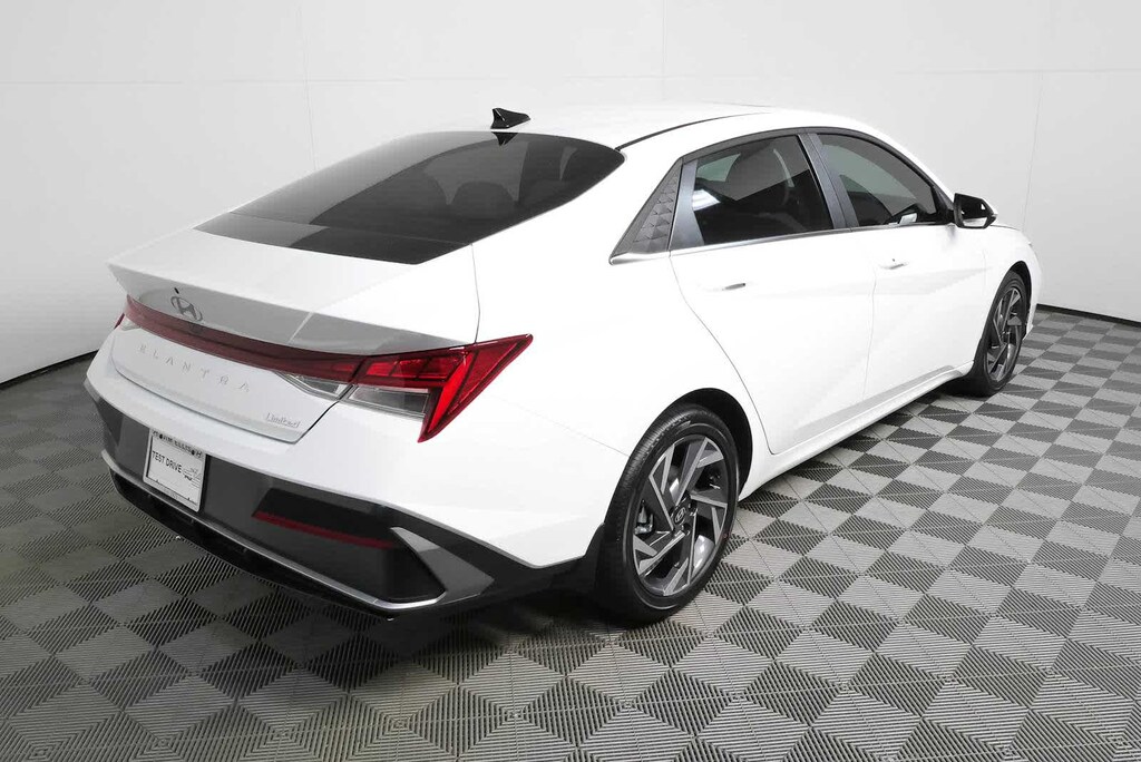 New 2026 Hyundai Elantra Limited Sedan