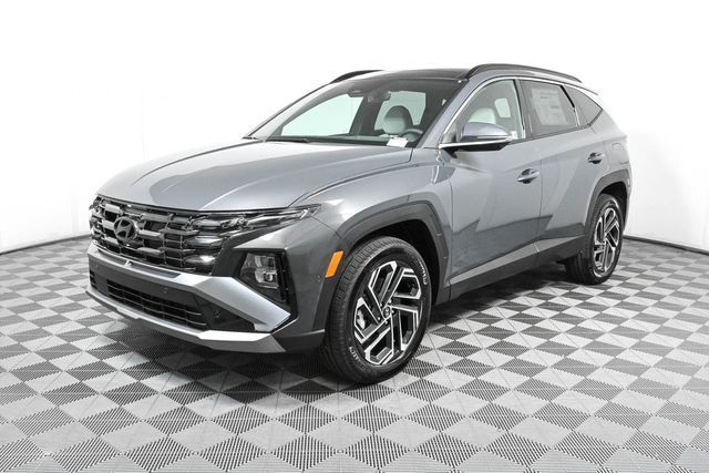 2025 Hyundai Tucson Limited photo 3