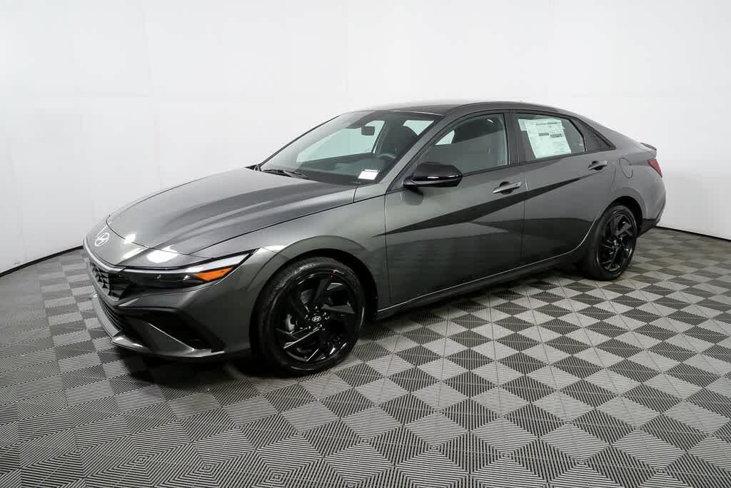 New 2026 Hyundai Elantra Hybrid SEL Sport Sedan
