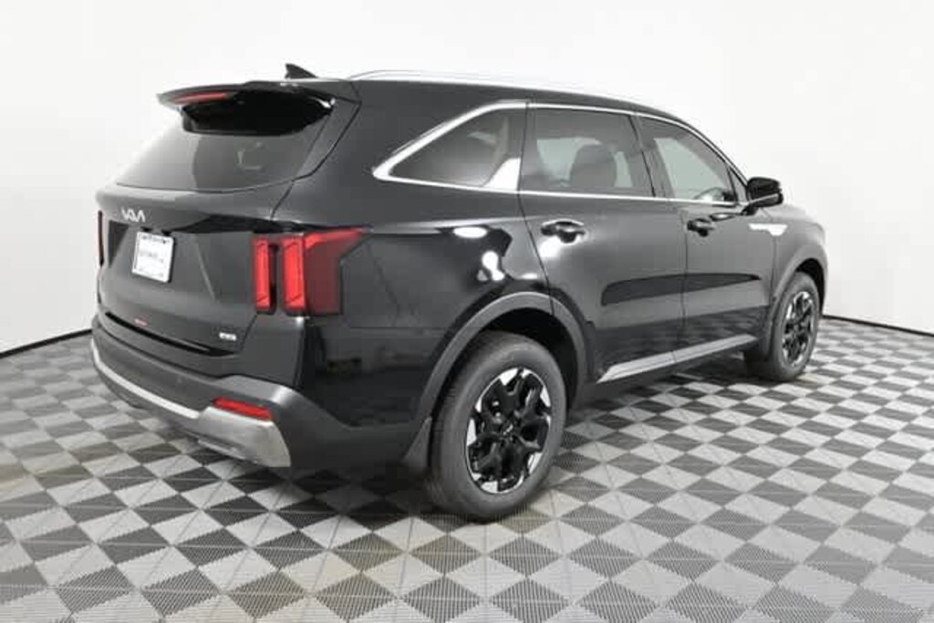New 2025 Kia Sorento S SUV