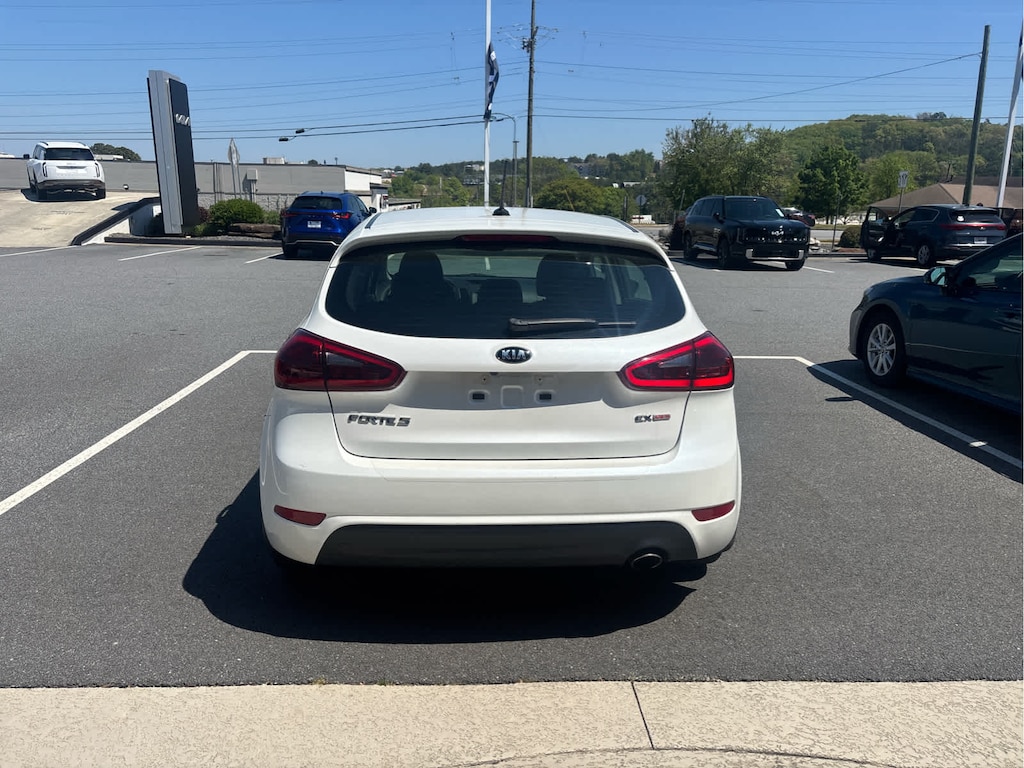Used 2015 Kia Forte5 EX FWD Hatchback