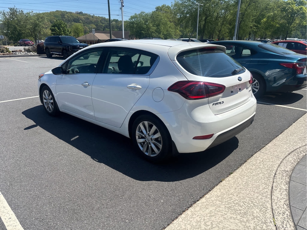 Used 2015 Kia Forte5 EX FWD Hatchback