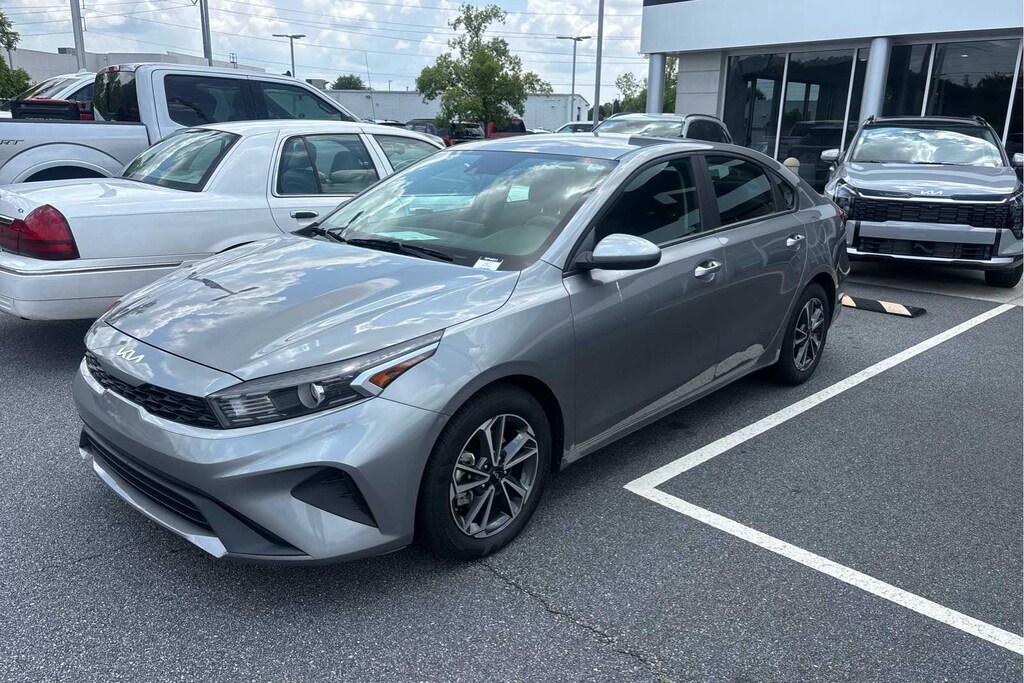 Certified 2022 Kia Forte LXS Sedan