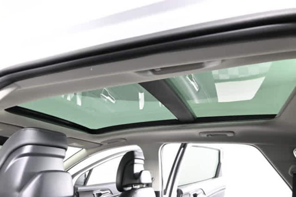 New 2026 Kia Sportage SX SUV