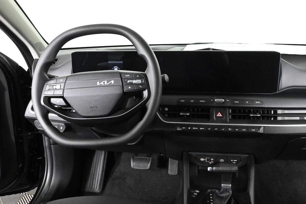New 2026 Kia K4 LXS Sedan