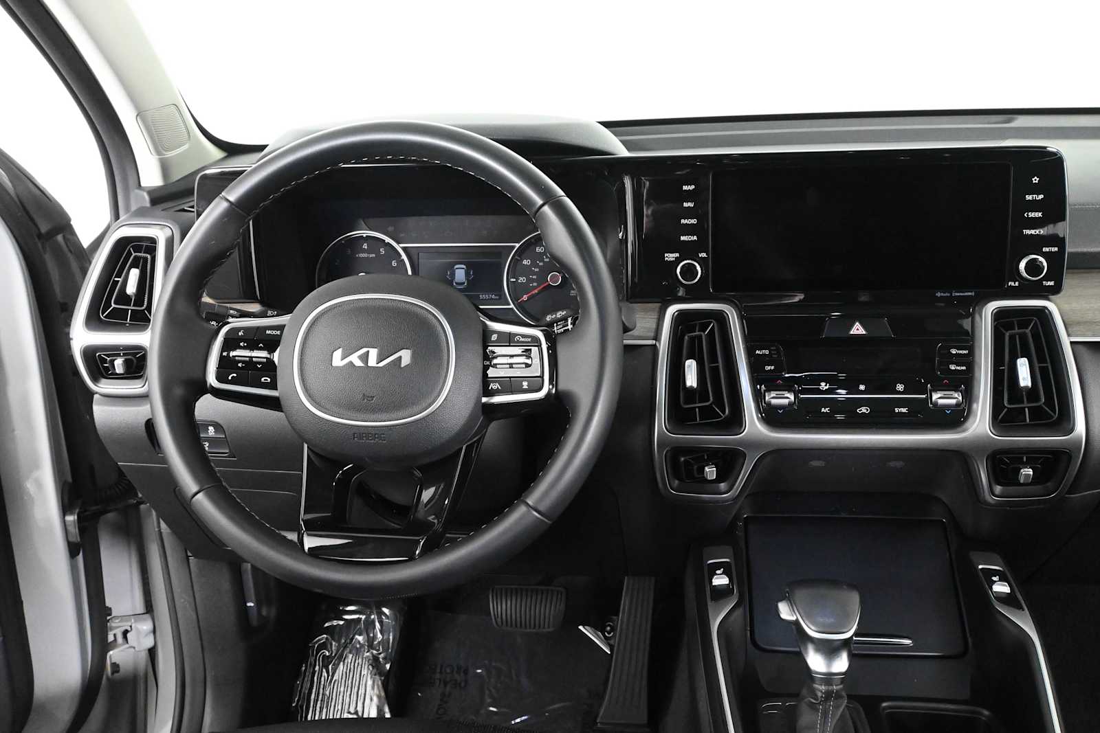 Used 2022 Kia Sorento EX SUV