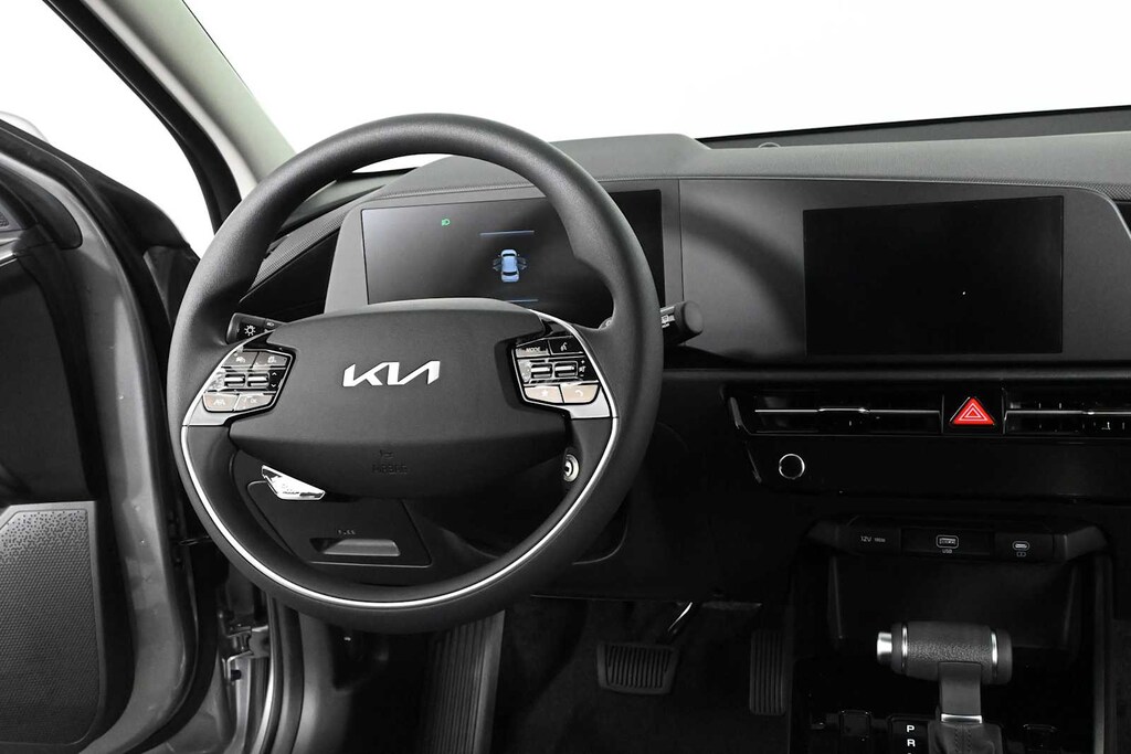 New 2026 Kia Niro LX SUV