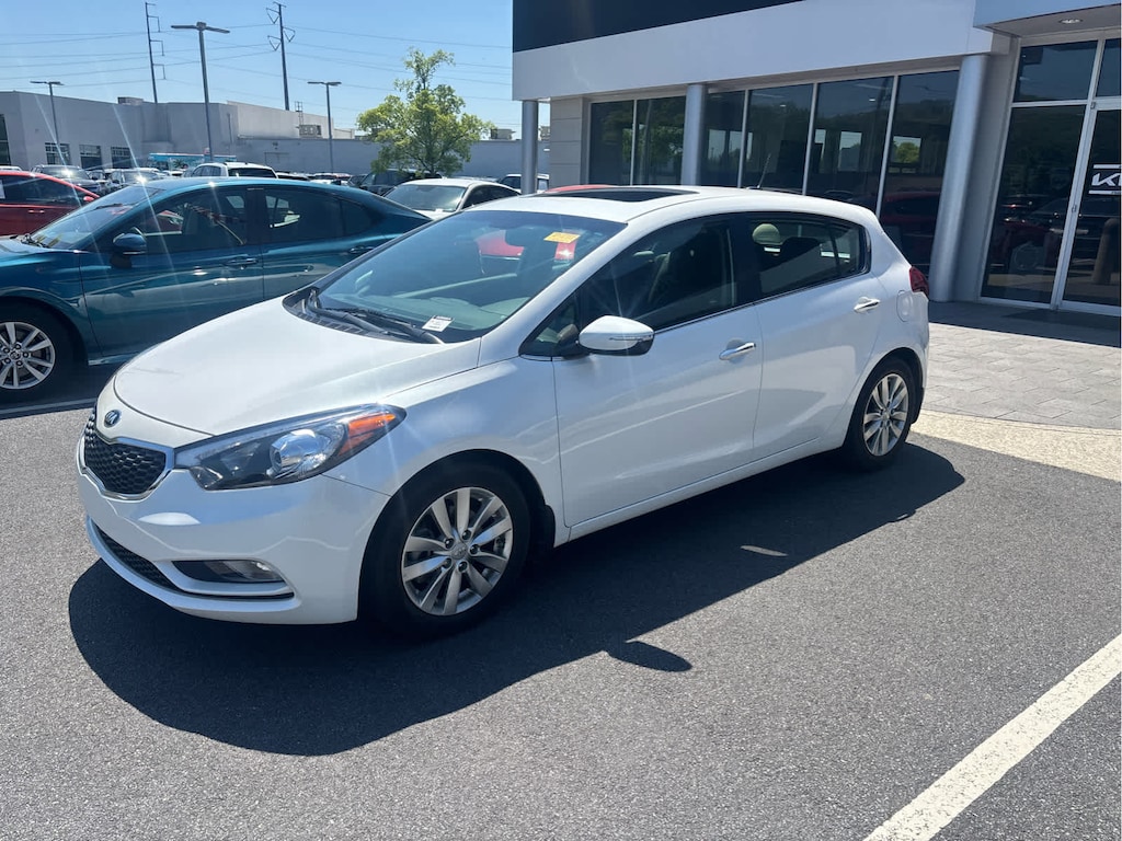 Used 2015 Kia Forte5 EX FWD Hatchback