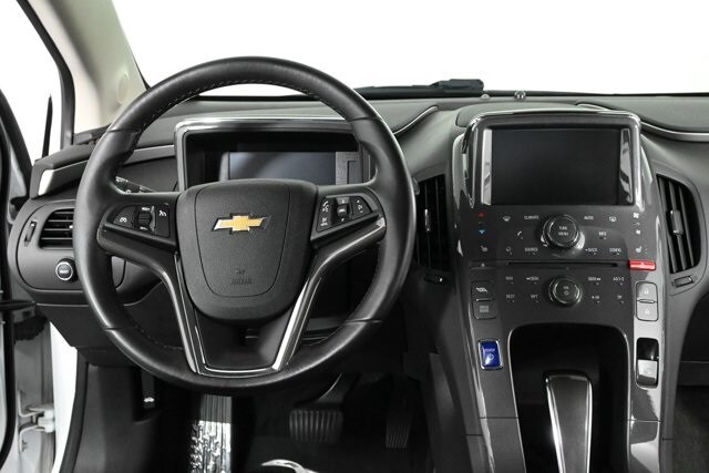 2015 Chevrolet Volt Base photo 2