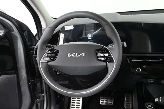 2025 Kia Niro EX Touring photo 3