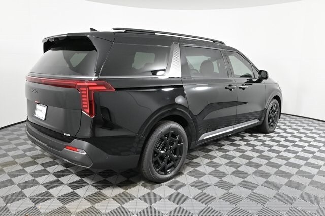 2026 Kia Carnival SX Prestige photo 3