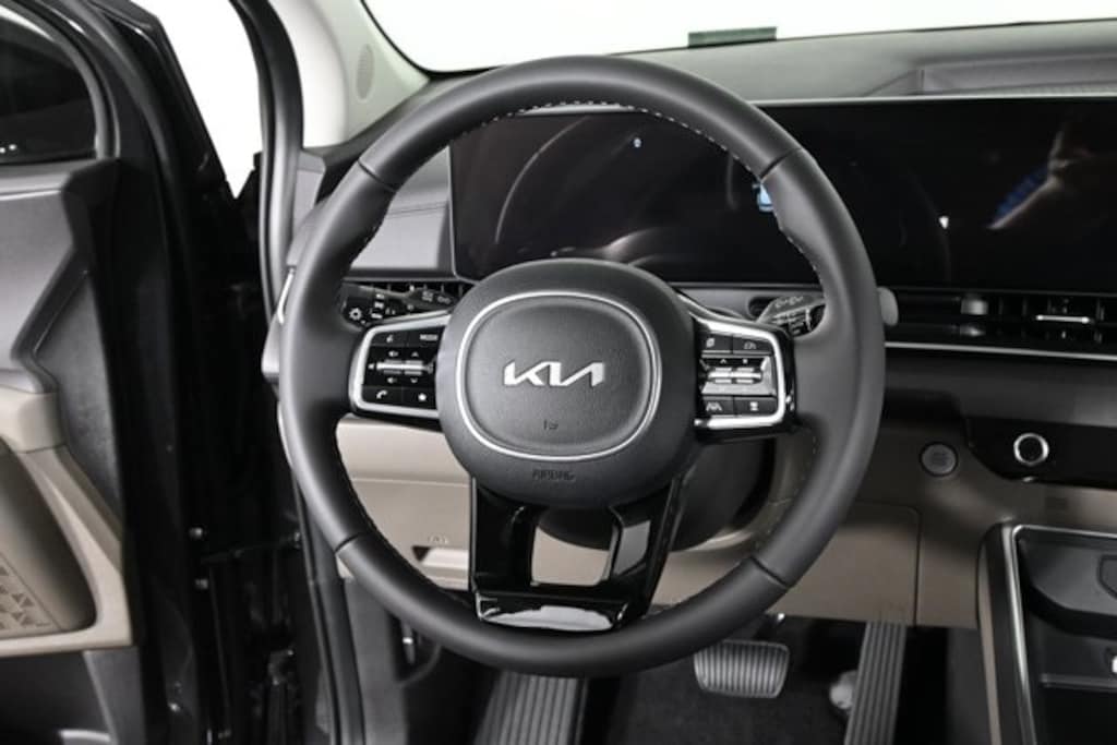 New 2026 Kia Carnival SX Van Passenger Van