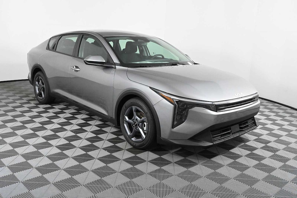 New 2026 Kia K4 LXS Sedan