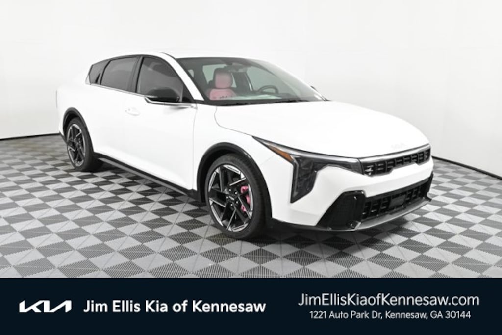 New 2025 Kia K4 GT-Line Sedan